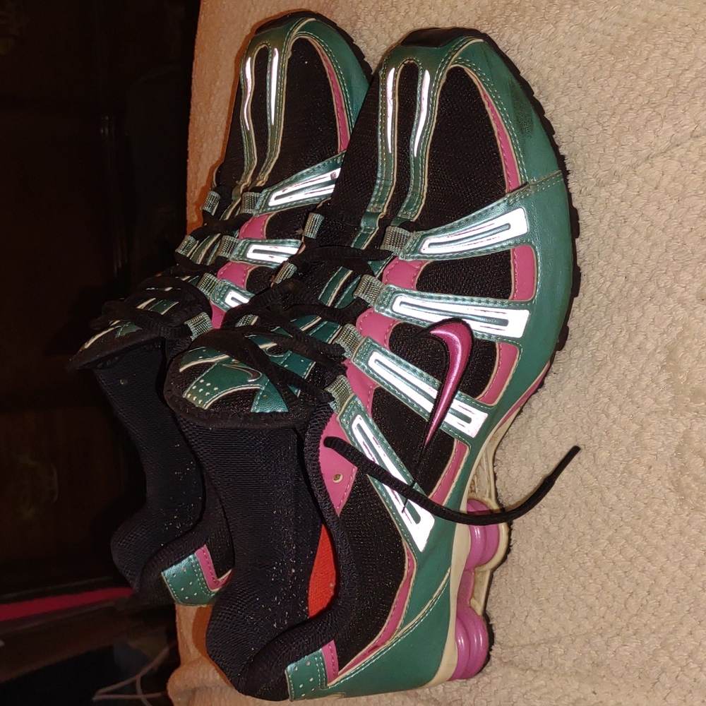 Nike ID shox